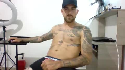 Snapshot of adan_carter chatting on October 17, 2025, 3:53 am adan_carter online show from October 17, 2025, 3:53 am