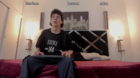 Snapshot of adan_oriol chatting on November 10, 2025, 4:00 am Adan Oriol online show from November 10, 2025, 4:00 am