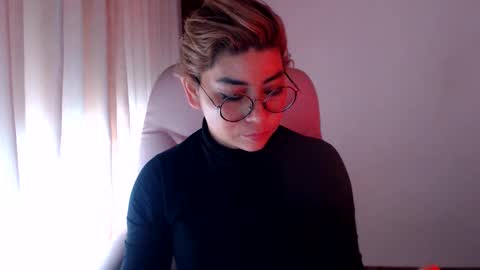 adan_romanoff online show from May 10, 2026, 9:53 pm