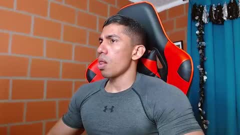 Adan Sin online show from December 30, 2024, 6:38 pm