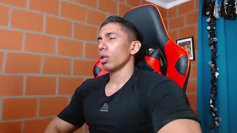 Adan Sin online show from December 31, 2024, 4:46 pm