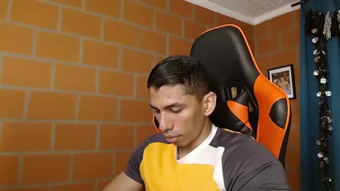 Adan Sin online show from January 17, 2025, 3:43 pm