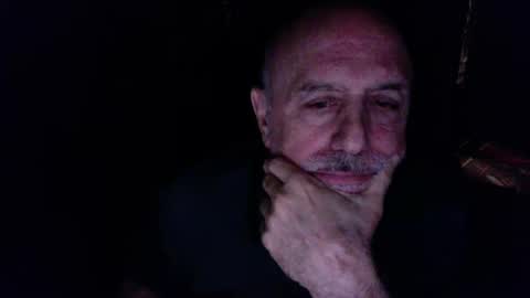 add_me_2 online show from November 18, 2025, 4:39 am