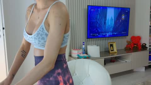 Tori online show from January 20, 2025, 8:40 pm