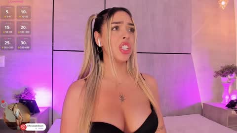 A D D I S O N  online show from January 21, 2025, 11:13 pm