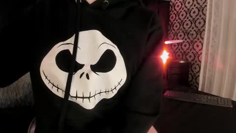 Ade  online show from January 5, 2026, 7:50 pm