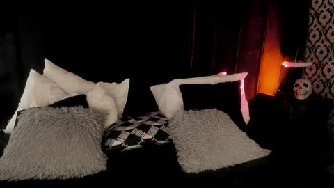 Ade  online show from January 7, 2026, 7:49 pm