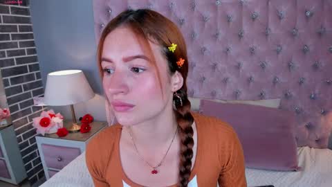 Snapshot of adelainebest chatting on February 21, 2025, 5:35 am Adelaine online show from February 21, 2025, 5:35 am