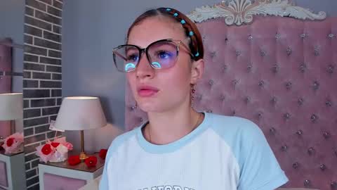 Snapshot of adelainebest chatting on March 1, 2025, 8:13 am Adelaine online show from March 1, 2025, 8:13 am