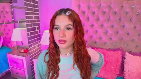 Snapshot of adelainebest chatting on October 22, 2025, 3:29 am Adelaine online show from October 22, 2025, 3:29 am