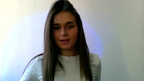 Adele Amore online show from February 6, 2025, 10:15 am