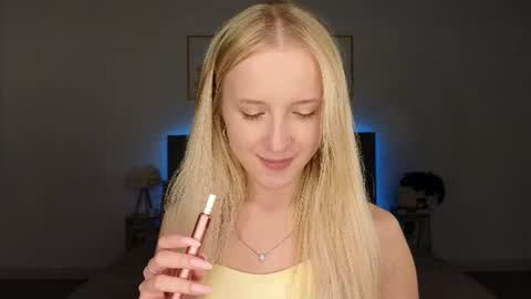 Snapshot of adele_armas chatting on August 1, 2026, 11:14 pm Adele online show from August 1, 2026, 11:14 pm