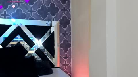 adele cruzz online show from April 10, 2026, 11:42 pm