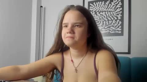 adelecruzz online show from April 10, 2026, 12:10 pm