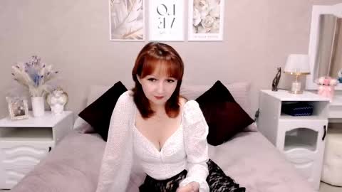 Snapshot of adelemoran chatting on September 17, 2025, 7:04 pm AdeleMoran online show from September 17, 2025, 7:04 pm