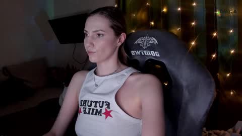 Snapshot of adeleshinem chatting on January 17, 2025, 9:39 am Adele Shine online show from January 17, 2025, 9:39 am