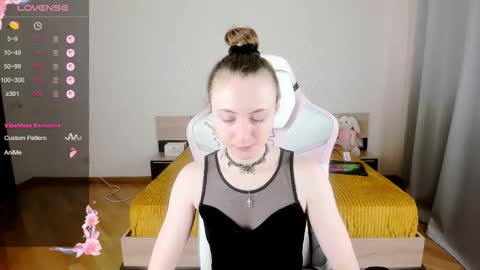 Snapshot of adelina_cowell chatting on September 19, 2025, 11:44 am Adelina online show from September 19, 2025, 11:44 am