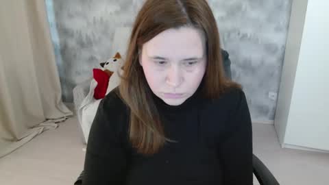 adelinalawson online show from February 15, 2026, 9:52 am