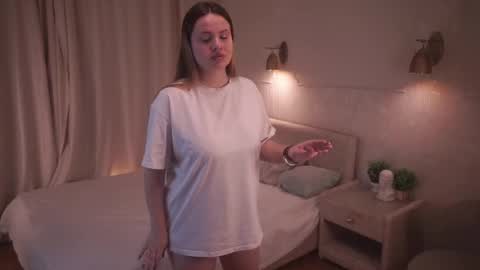 Snapshot of adellefomby chatting on October 28, 2025, 7:23 am Adele online show from October 28, 2025, 7:23 am