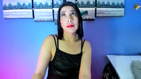 Adelle online show from February 10, 2025, 2:05 pm