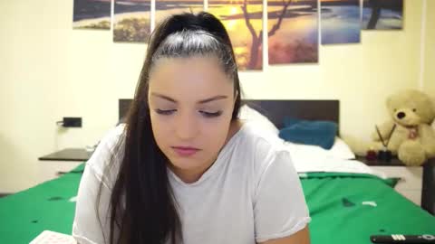 Adellineee online show from October 10, 2025, 10:42 pm