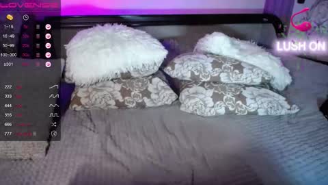 Snapshot of adelyn_mollydream chatting on November 11, 2025, 5:07 am Adelyn online show from November 11, 2025, 5:07 am