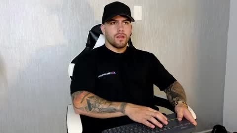 Snapshot of ades_lowe chatting on September 22, 2025, 11:45 am Ades online show from September 22, 2025, 11:45 am