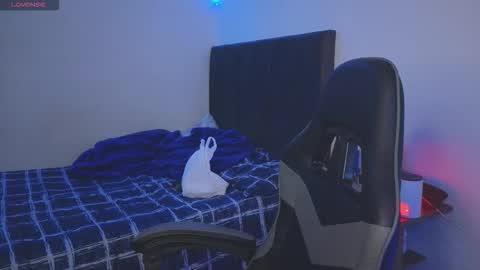 Ades online show from February 13, 2026, 5:36 am