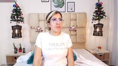 AdharaSmithh online show from January 2, 2025, 4:56 pm