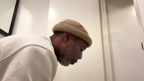 Snapshot of adick_ting chatting on January 19, 2025, 8:09 pm adick_ting online show from January 19, 2025, 8:09 pm