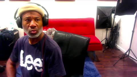 Snapshot of adick_ting chatting on January 23, 2025, 7:22 am adick_ting online show from January 23, 2025, 7:22 am