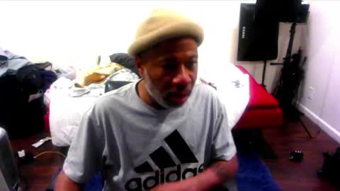 Snapshot of adick_ting chatting on February 10, 2025, 6:42 am adick_ting online show from February 10, 2025, 6:42 am