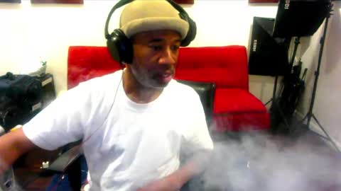 Snapshot of adick_ting chatting on February 17, 2025, 5:21 pm adick_ting online show from February 17, 2025, 5:21 pm