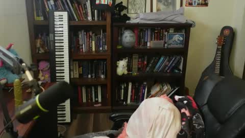 adobe_angel304 online show from February 18, 2025, 9:53 pm