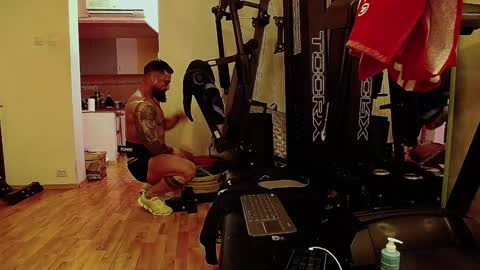 Adonis online show from January 25, 2025, 8:42 pm