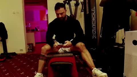 Adonis online show from October 5, 2025, 4:16 pm