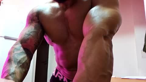 Adonis online show from October 8, 2025, 6:38 pm