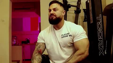 Adonis online show from October 24, 2025, 5:42 pm