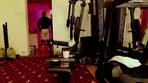 Adonis online show from November 11, 2025, 7:52 am