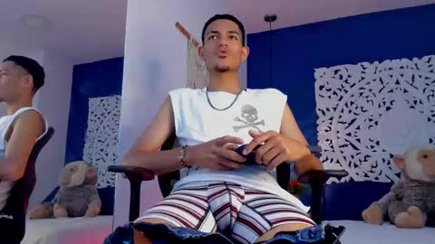 adonis_wb online show from September 15, 2025, 10:43 pm