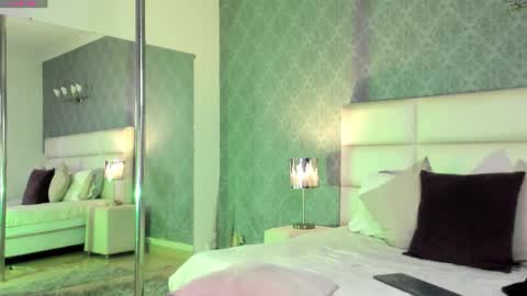 Adonis  online show from December 22, 2025, 9:01 pm