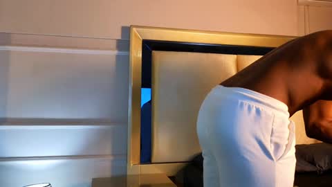 Snapshot of adonisknigh chatting on January 22, 2025, 1:00 pm Adonis Knight online show from January 22, 2025, 1:00 pm