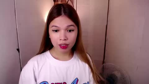 adorabletsforyouxx online show from February 24, 2025, 9:31 pm