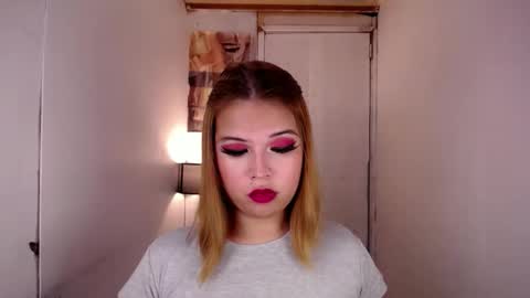 Snapshot of adorabletsforyouxx chatting on October 16, 2025, 5:14 pm adorabletsforyouxx online show from October 16, 2025, 5:14 pm