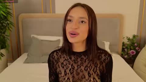 adoracortes online show from March 23, 2026, 5:11 am