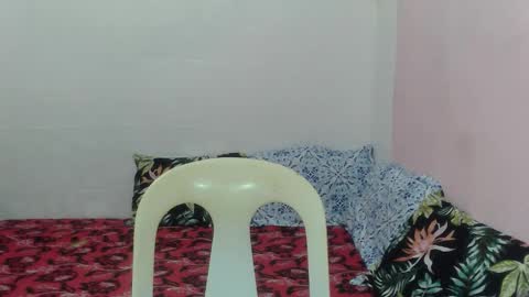 Snapshot of adorned_avah chatting on December 4, 2025, 7:39 am Eve online show from December 4, 2025, 7:39 am