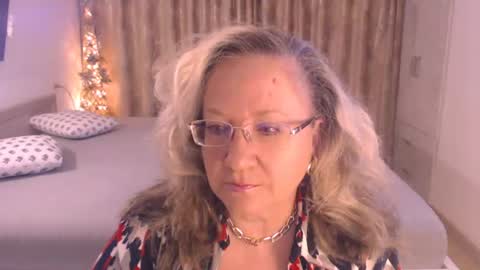 Cryna online show from July 6, 2026, 1:46 am