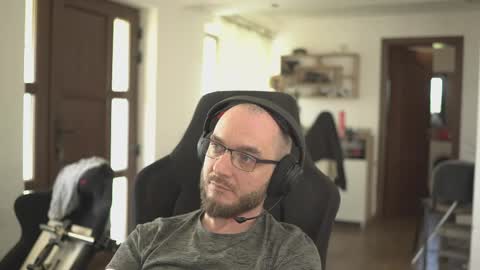 W36 online show from April 27, 2026, 8:56 am