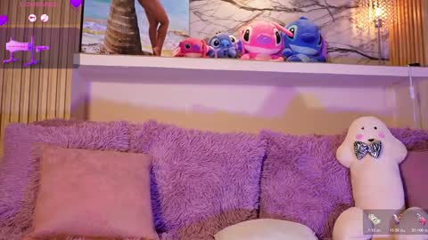 Adri crof online show from January 7, 2026, 3:42 am