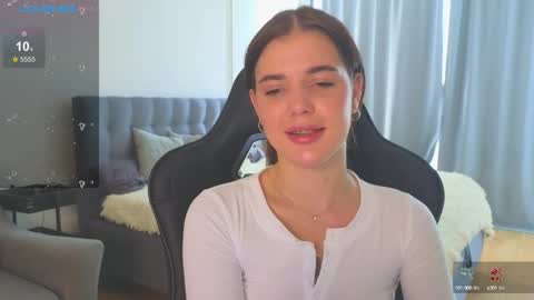 Snapshot of adri_dream chatting on October 4, 2025, 12:14 pm Adriana online show from October 4, 2025, 12:14 pm